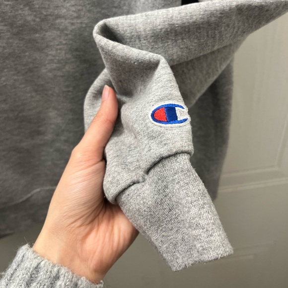 Champion George Washington University Crewneck Sweater - Picture 8 of 10